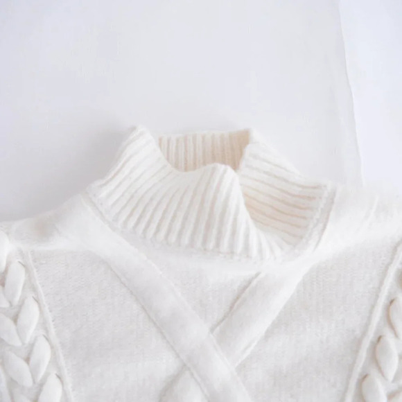 Elizabeth and James Cream Cable Knit Slightly Cropped Mockneck Sweater Med - Picture 11 of 12